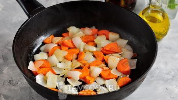 ШАГ 3. паштет из маша с грибами