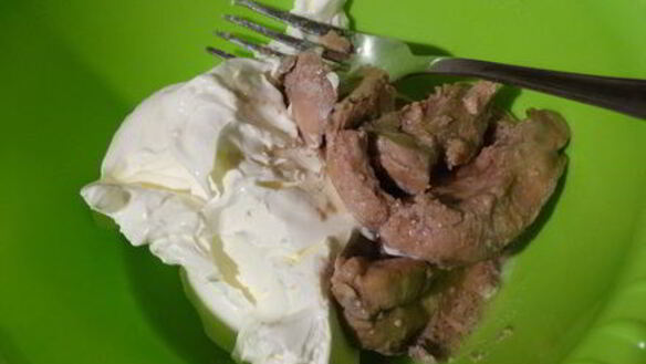 ШАГ 2. паштет из творожного сыра и печени трески