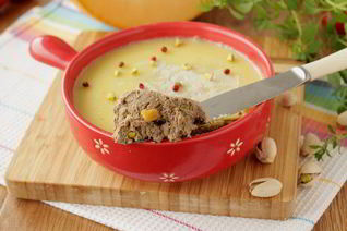 Паштет с тыквой и фисташками