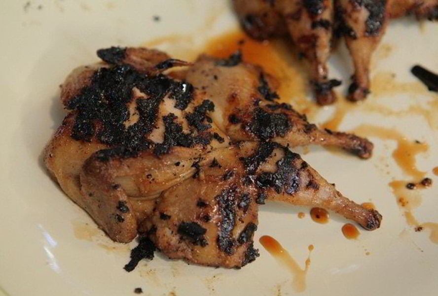 Перепелки, маринованные в мисо-соусе