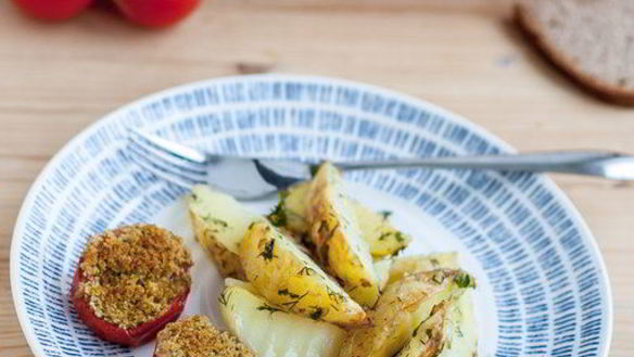 ШАГ 4. помидоры, фаршированные хлебными крошками, зеленью и чесноком