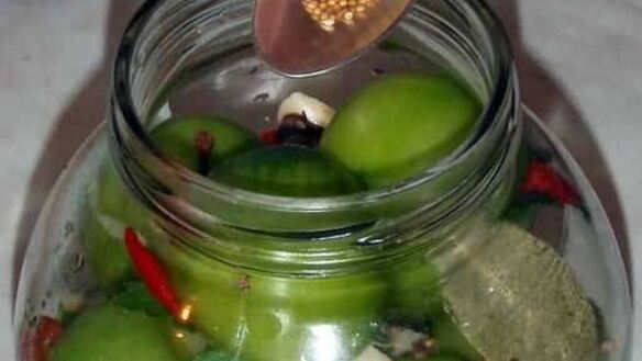 ШАГ 43. помидоры, зеленые фаршированные