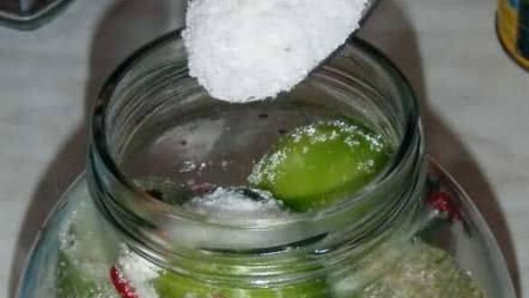 ШАГ 47. помидоры, зеленые фаршированные