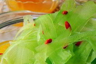 Пряная закуска из арбузных корок