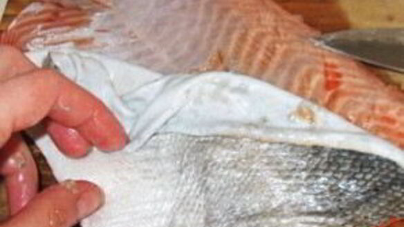 ШАГ 3. фаршированный рулет из семги с рисом и шпинатом