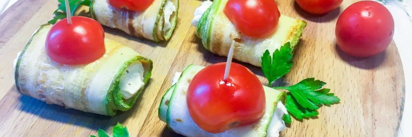 Кабачковые рулетики с творожным сыром