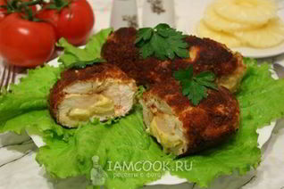 Куриные рулетики с ананасами и сыром