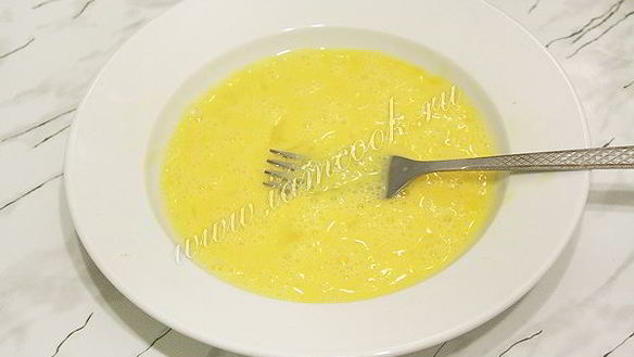 ШАГ 12. куриные рулетики с ананасами и сыром