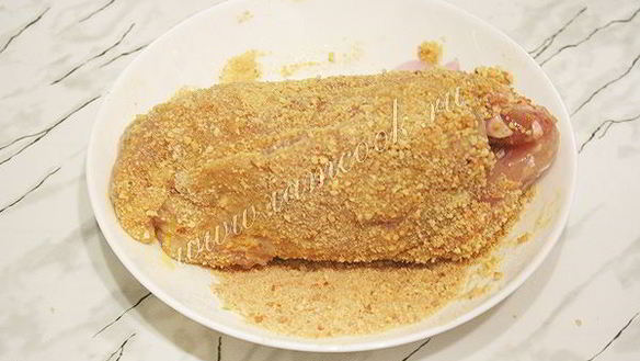 ШАГ 15. куриные рулетики с ананасами и сыром