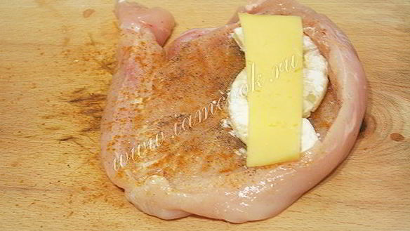 ШАГ 10. куриные рулетики с ананасами и сыром