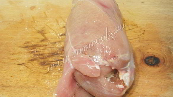 ШАГ 11. куриные рулетики с ананасами и сыром