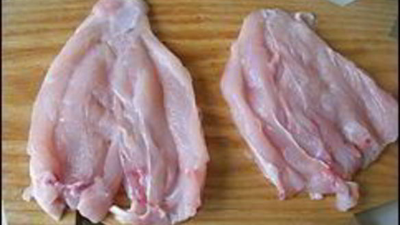 ШАГ 3. куриные рулетики с сырной начинкой запеченные с картошкой под сливочным соусом