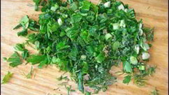 ШАГ 22. куриные рулетики с сырной начинкой запеченные с картошкой под сливочным соусом