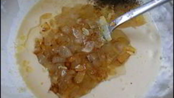 ШАГ 23. куриные рулетики с сырной начинкой запеченные с картошкой под сливочным соусом