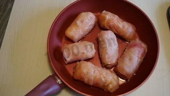 ШАГ 4. куриные рулетики с ветчиной и сыром