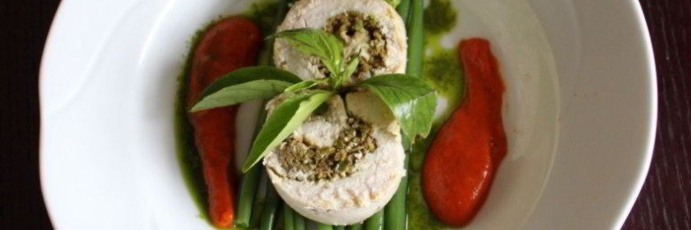 Куриные рулеты с фисташковой начинкой