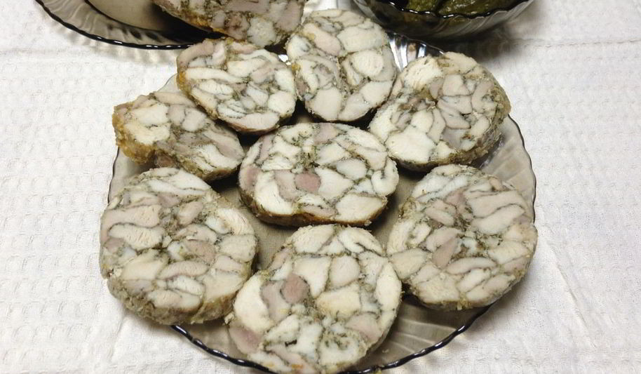 Рецепт мраморный рулет из курицы