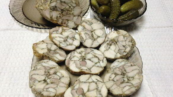 ШАГ 8. мраморный рулет из курицы