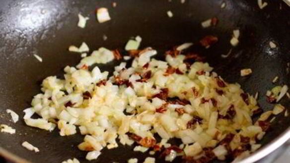 ШАГ 3. мясной рулет с сыром и ветчиной