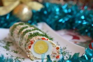Праздничный рулет с креветками