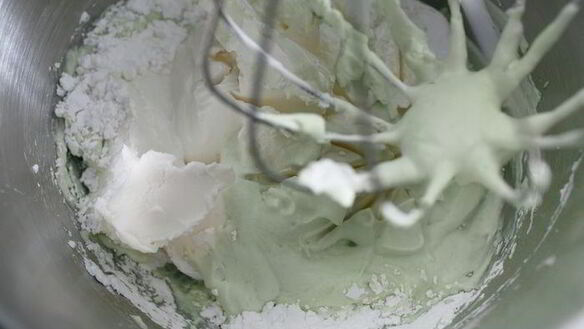 ШАГ 7. рулет герр март с персиками, лаймом и чаем матча