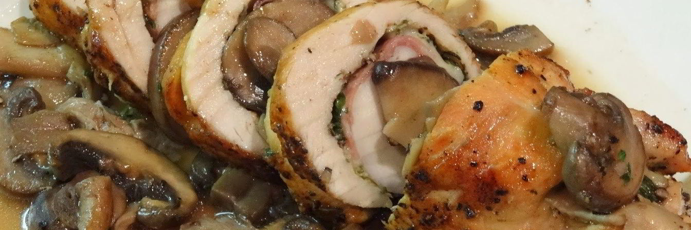 Рулет из индейки с грибами и сыром