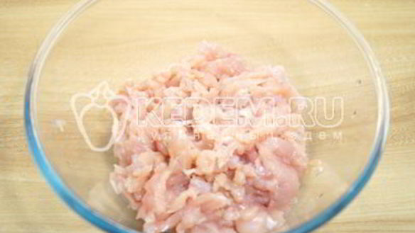 ШАГ 3. рулет из курицы деликатесный