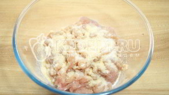 ШАГ 4. рулет из курицы деликатесный