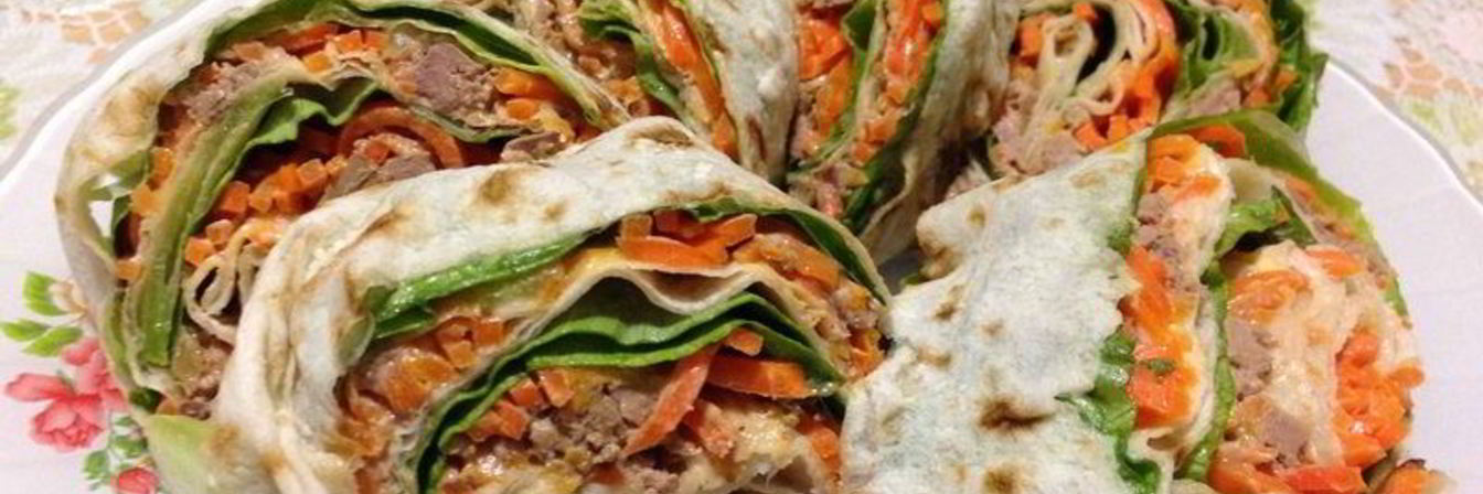 Рулет из лаваша с морковкой по-корейски