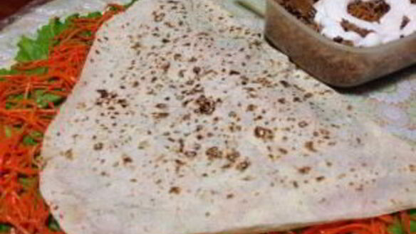 ШАГ 7. рулет из лаваша с морковкой по-корейски