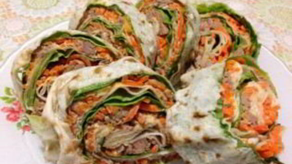 ШАГ 9. рулет из лаваша с морковкой по-корейски