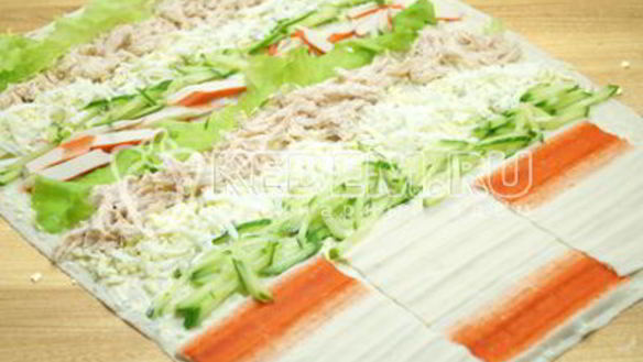 ШАГ 3. рулет из лаваша северное сияние