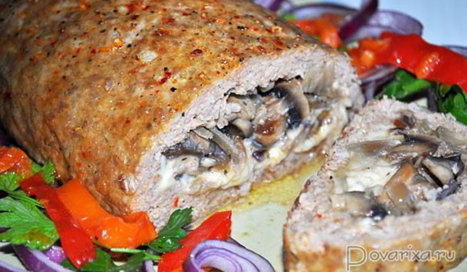 Рецепт рулет из мясного фарша с грибами