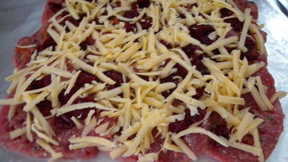 ШАГ 11. рулет из мясной вырезки с вишней