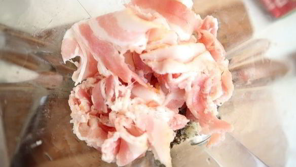 ШАГ 4. рулет из свинины с вяленой брусникой и пореем