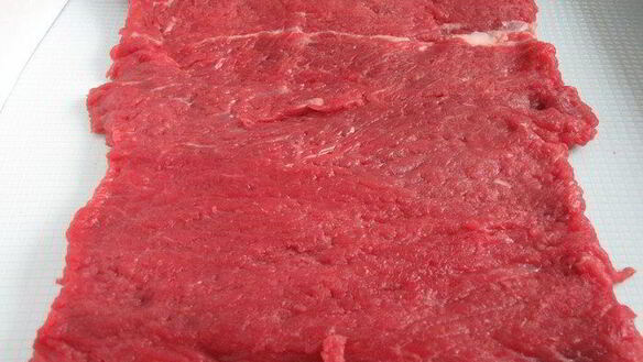 ШАГ 2. рулет из телятины с овощами