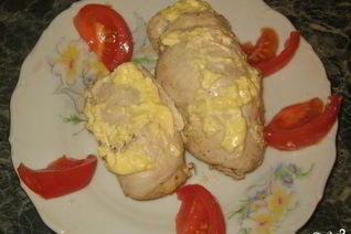 Рулет куриный с грибами и сыром