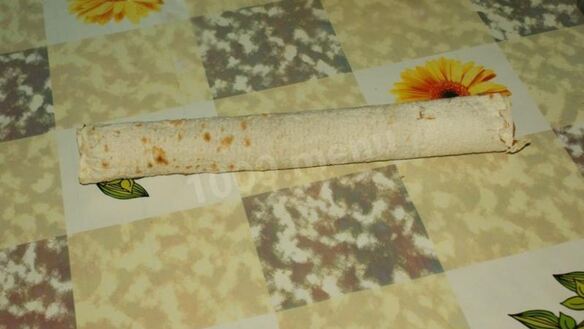 ШАГ 9. рулет с бананом веселая обезьянка