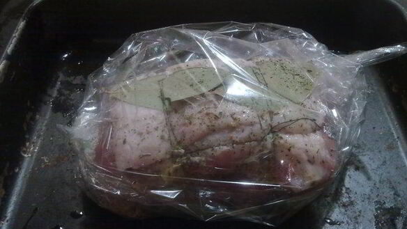 ШАГ 5. рулетик из свининки с броколи