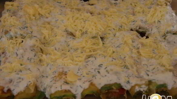 ШАГ 9. рулетики из кабачков и помидоров