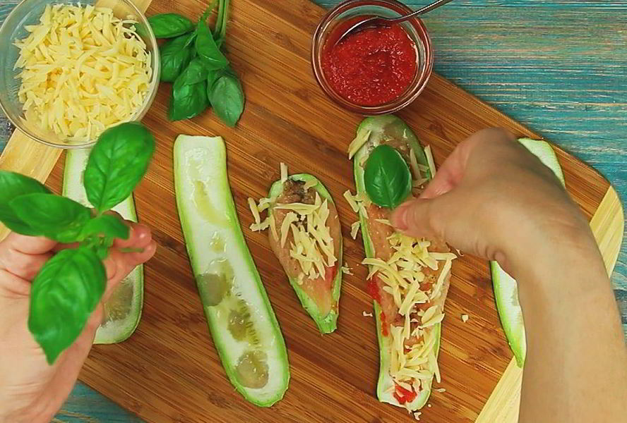 Рулетики из кабачков