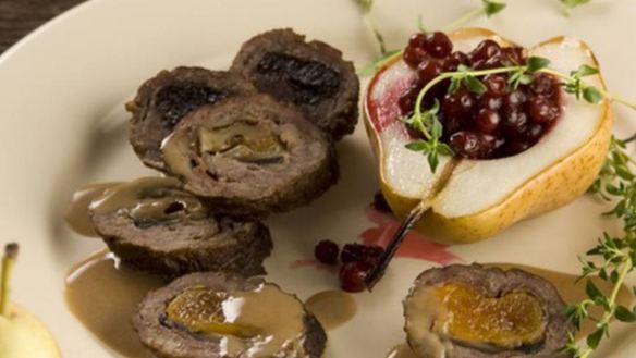 ШАГ 3. рулетики из оленины по-чешски