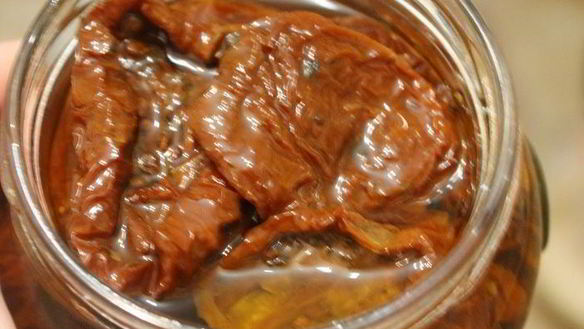 ШАГ 4. рулетики из свинины с нори и вялеными помидорами