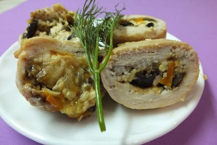 Рулетики куриные с сыром и грибами