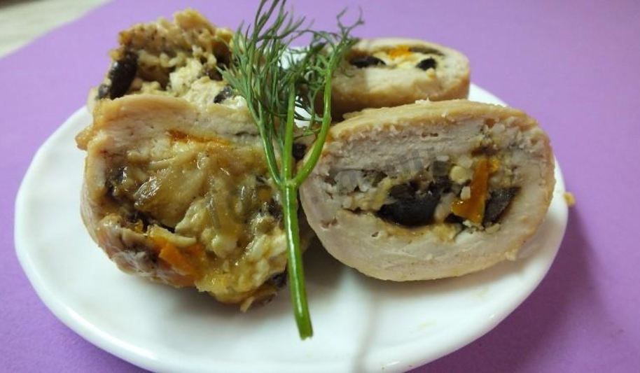 Рецепт рулетики куриные с сыром и грибами
