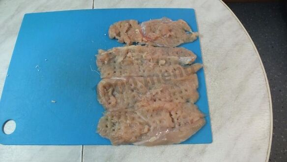 ШАГ 2. рулетики куриные с сыром и грибами