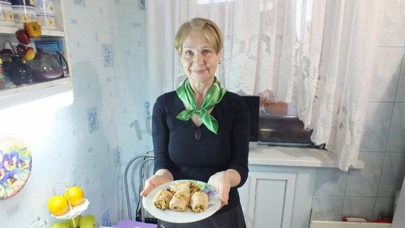 ШАГ 4. рулетики куриные с сыром и грибами