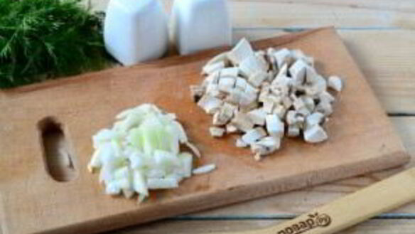 ШАГ 3. рулетики мясные к праздничному столу