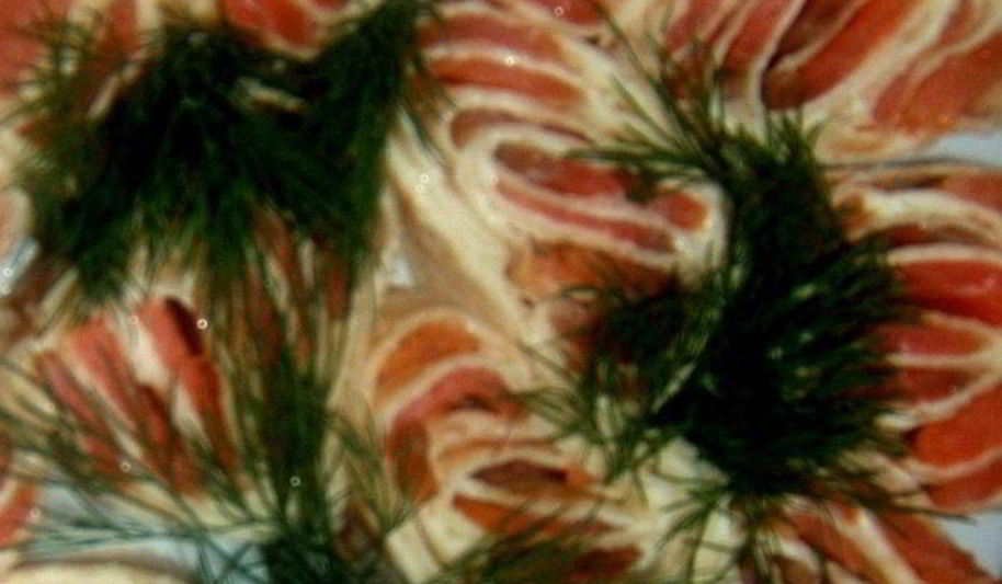 Рецепт рулетики с семгой