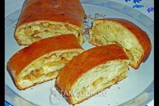 Рулеты дрожжевые с яблочной начинкой